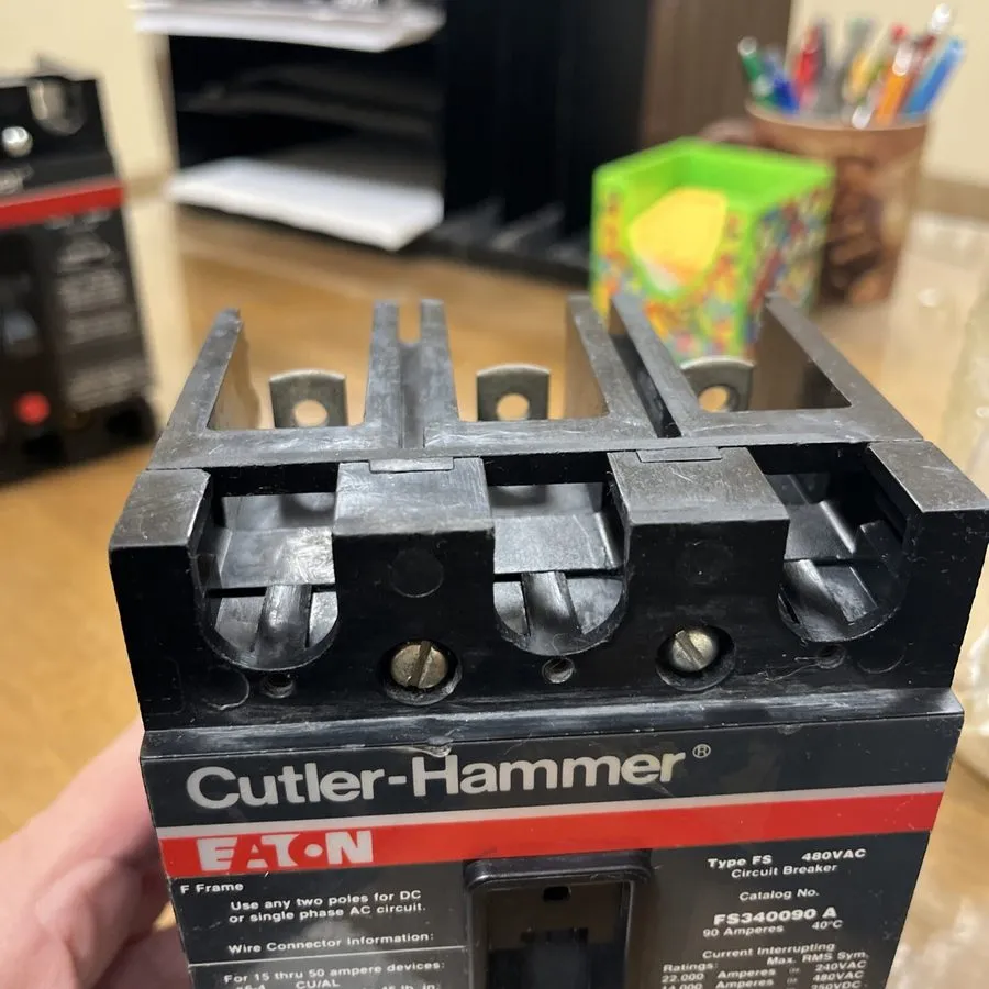 Автоматический выключатель FS340090A Eaton/Cutler Hammer 90A 480V 3P Circuit Bre