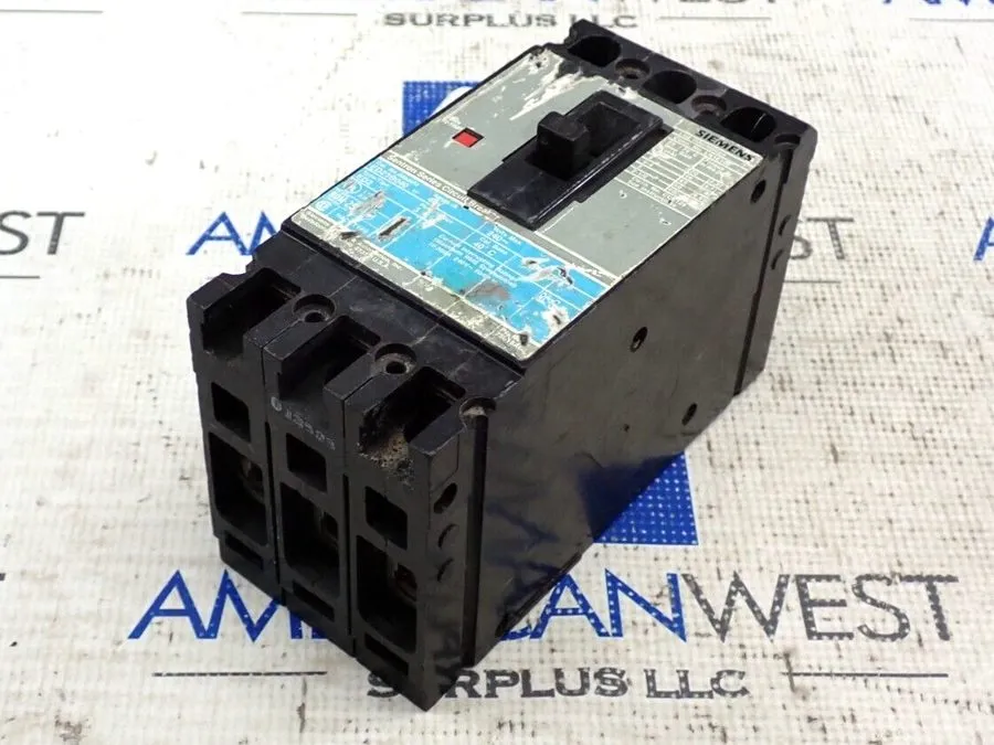 Автоматический выключатель SIEMENS ED23B040 40A Sentron Series Circuit Breaker 3