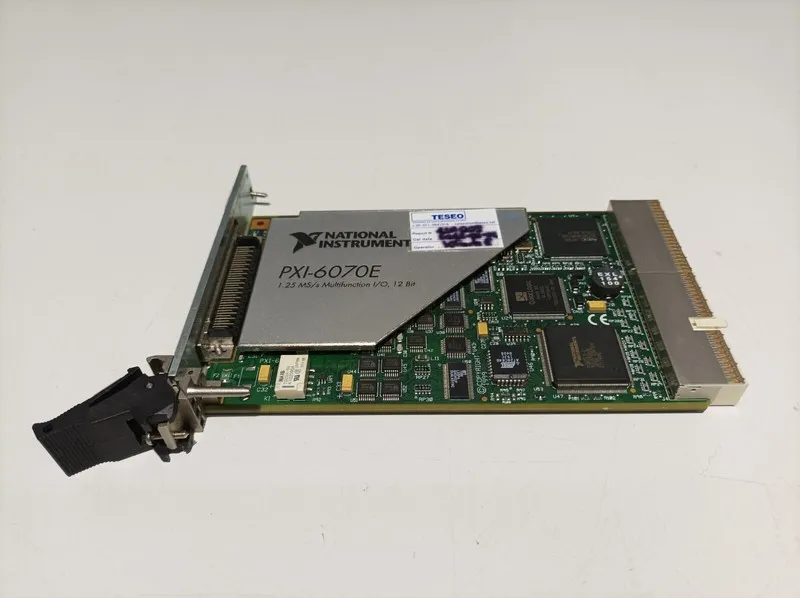 Тестер National Instruments PXI-6070E, 1.25 MS/s Multifunction I/O, 12-Bit