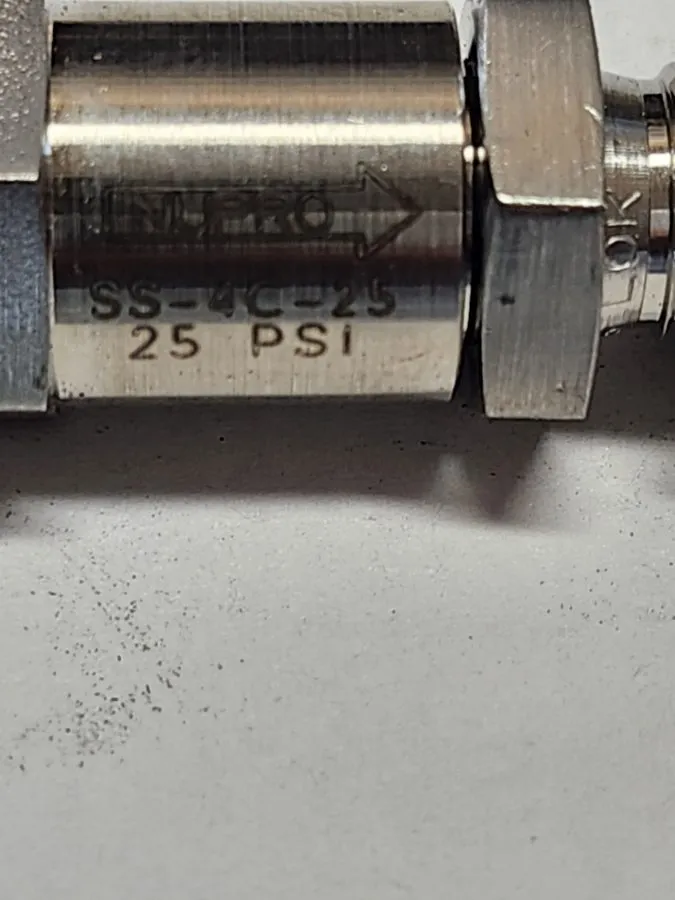 Клапан Swagelok SS-4C-25 Stainless Steel Poppet Check Valve FNSP — фото лота 1