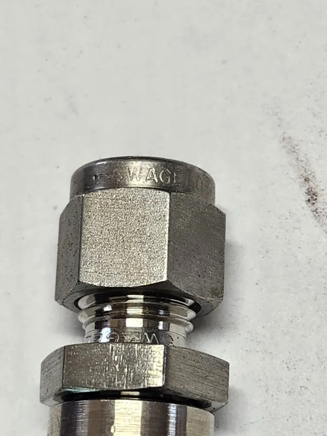 Клапан Swagelok SS-4C-25 Stainless Steel Poppet Check Valve FNSP — фото лота 2