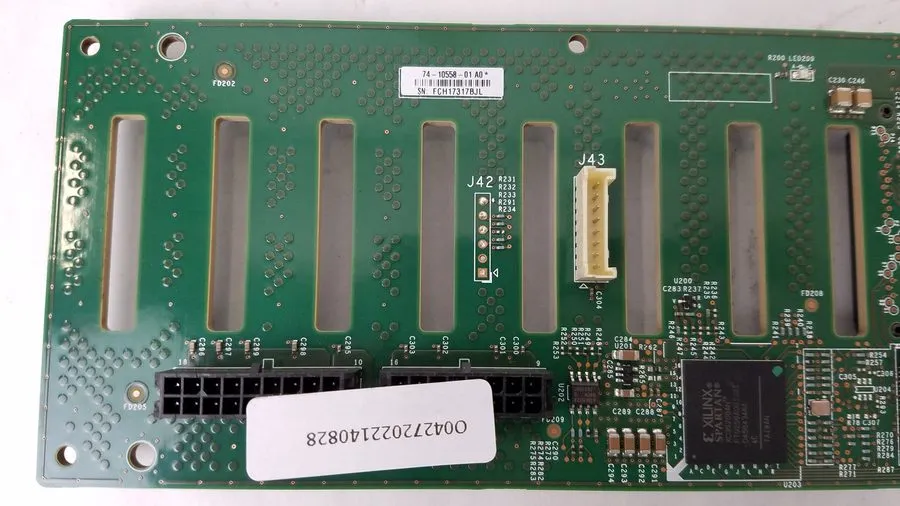 Жёсткий диск Cisco 74-10558-01 Server 16x SFF Hard Drive Backplane — фото лота 3