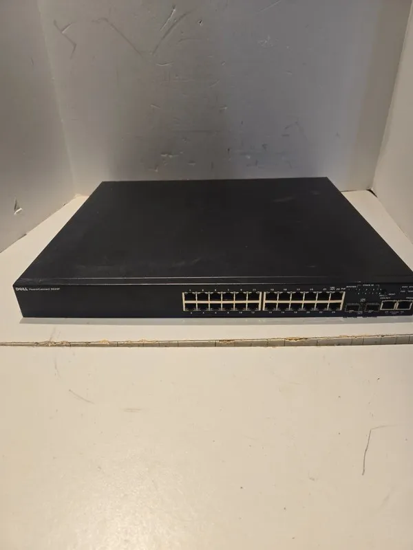 Коммутатор DELL POWERCONNECT 3524P K690K 24 PORT 10/100 POE ETHERNET SWITCH — фото лота 1