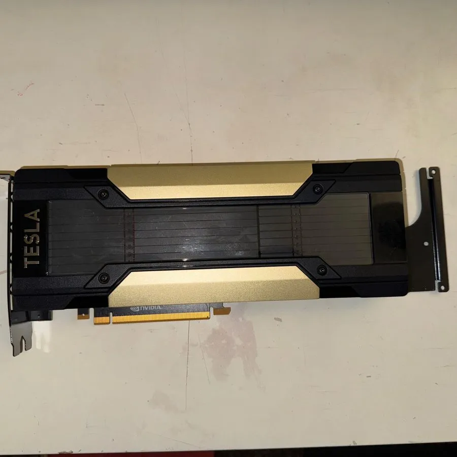 GPU-ускоритель PG500-216 NVIDIA/Dell Tesla V100 PCIe 32GB PCIe VRAM Accelerator 