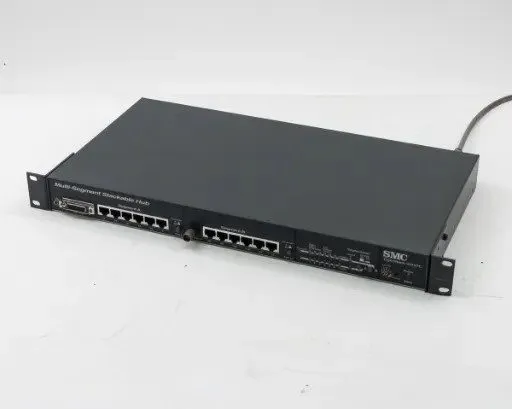 Медиаконвертер SMC TigerStack 3312TC 12-Port 10Base-T Stackable Hub BNC AUI 1U R