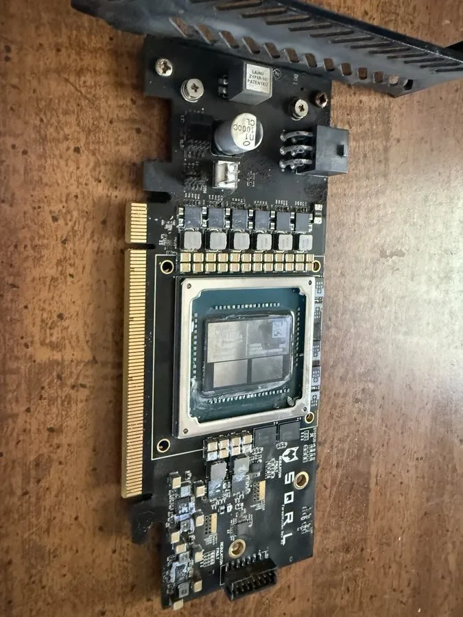 Микросхема ПЛИС SQRL Forestkitten Rev A3 (FK33) Xilinx Virtex VU33P FPGA