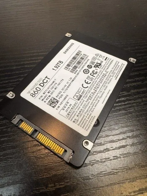 SSD-накопитель 2x Samsung PM883 1.92TB 2.5” SATA SSD Enterprise Datacenter MZ7LH — фото лота 4