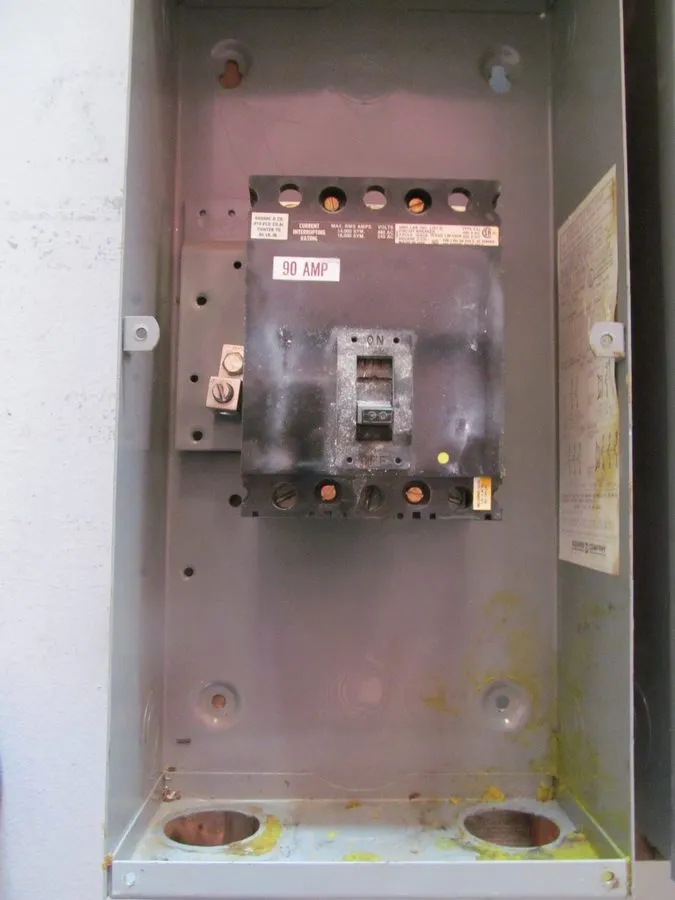 Автоматический выключатель Square D FAL34090 3 Pole 90A 480V FAL Circuit Breaker