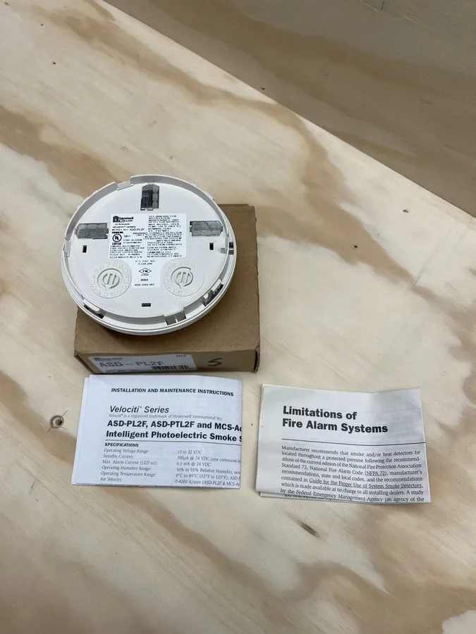 Оборудование пожарной сигнализации Gamewell FCI ASD-PL2F Smoke Detector. . Addre