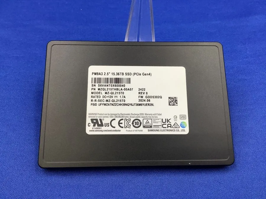 SSD-накопитель Samsung PM9A3 15.36TB Nvme 2.5inch U.2 SSD MZ-QL215T0 15TB 100% g