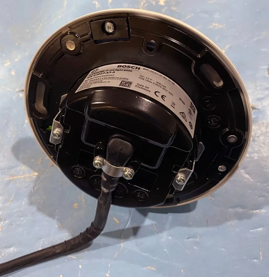Камера Bosch NIN-63023-A3-A Flexidome IP Starlight 6000 Dome 2MP HDR Security Ca — фото лота 2
