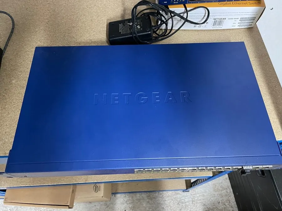 Коммутатор NETGEAR PROSAFE FS728TP V2 24-Port Ethernet PoE Smart Network Switch