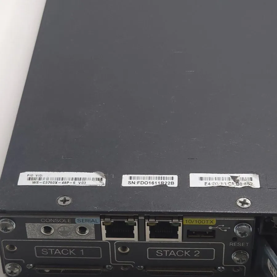 Коммутатор Cisco WS-C3750X-48P-E 3750X 48 port POE IP service switch. 90 Day's — фото лота 2