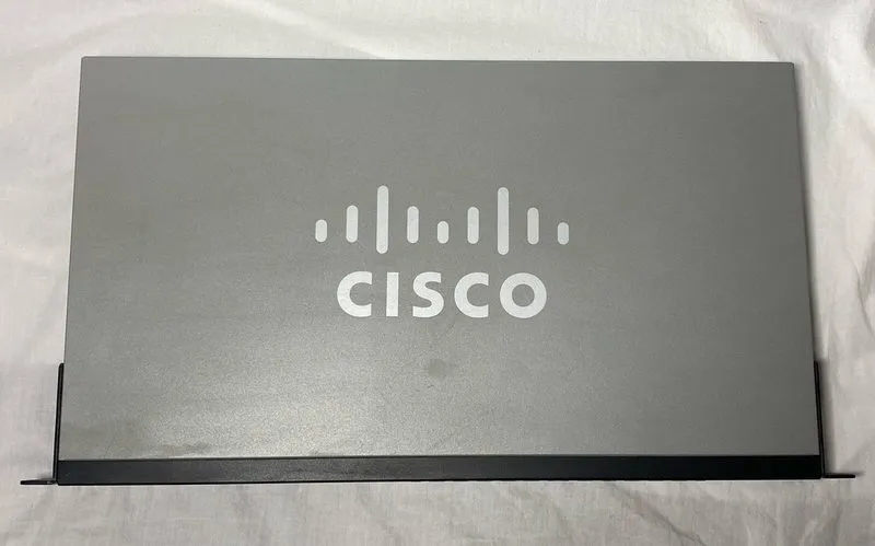 Коммутатор Cisco SG200-26 26-Port Gigabit POE Smart Switch Works — фото лота 2