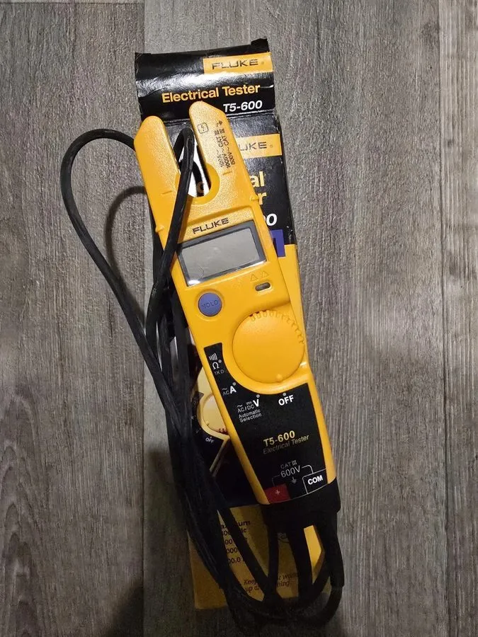 Тестер Fluke T5-600 Clamp Meter Continuity Current Electrical Tester
