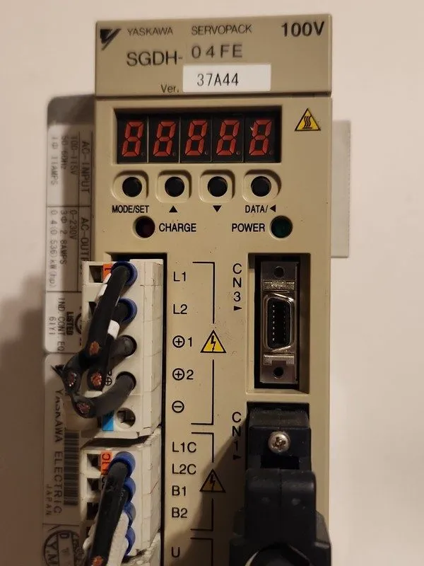 Сервопривод SGDH-04FE