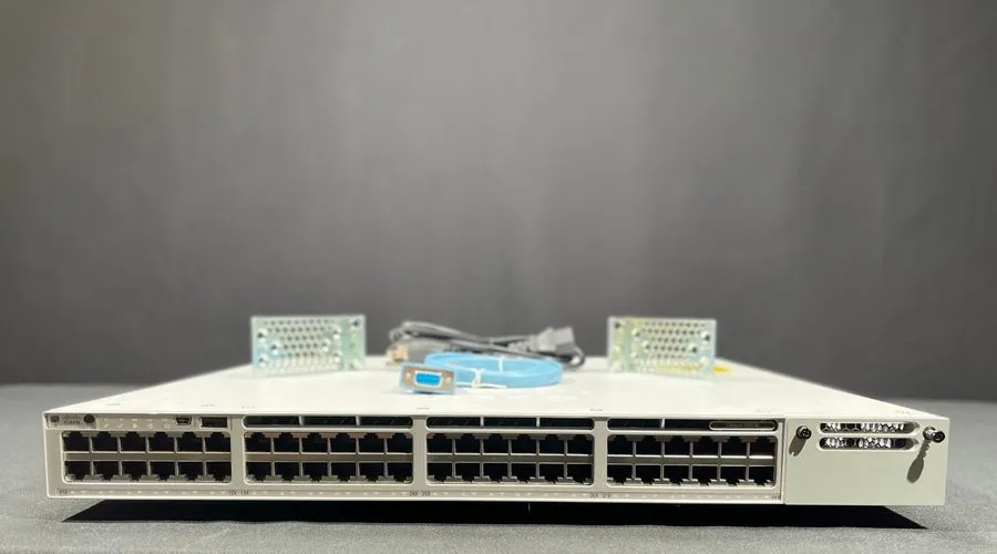 Коммутатор Cisco Catalyst C9300-48T-A Network Switch
