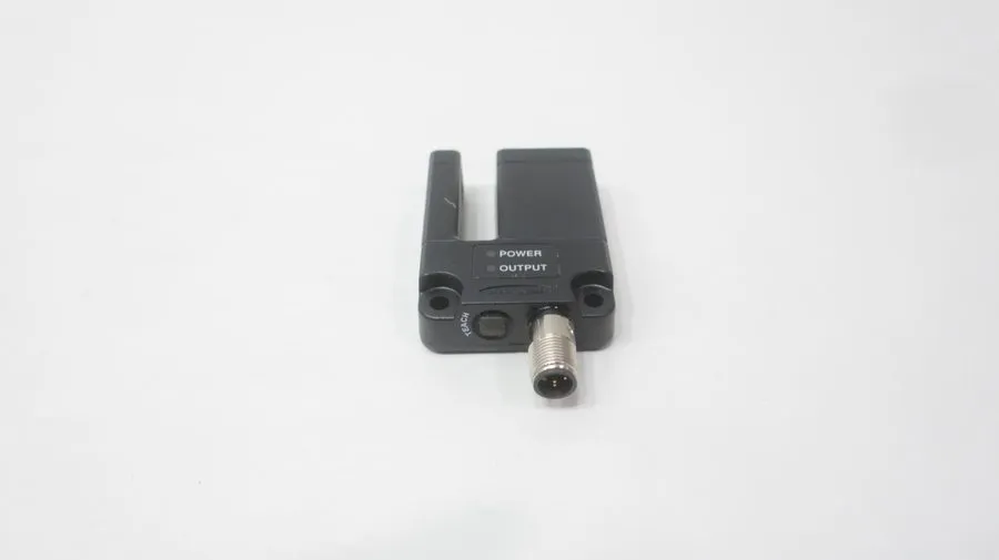 Фотоэлектрический датчик Banner SLE10B6VYQ Photoelectric Sensor Switch