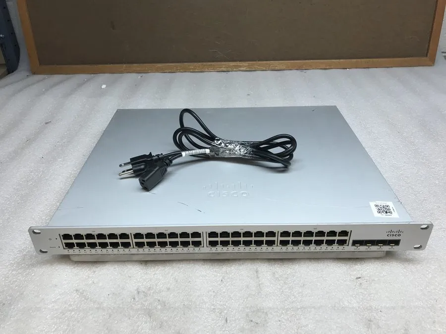 Коммутатор CISCO MERAKI MS220-48-HW 48Port Gigabit Cloud Managed Switch UNCLAIME