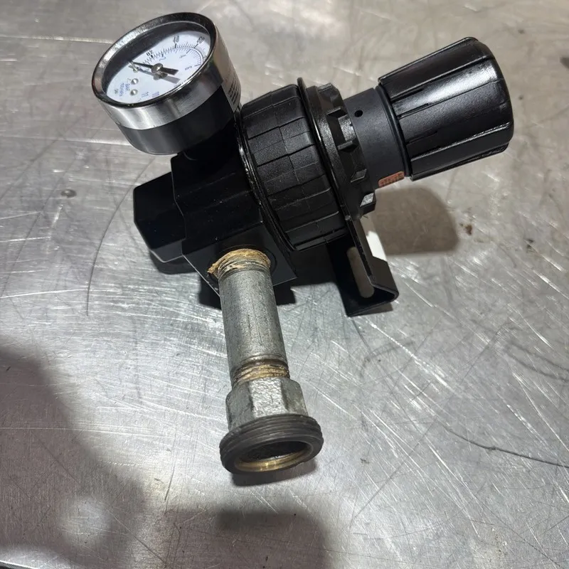 Регулятор давления Parker 07R318AC Pneumatic Regulator, 250PSI #133C24PR4