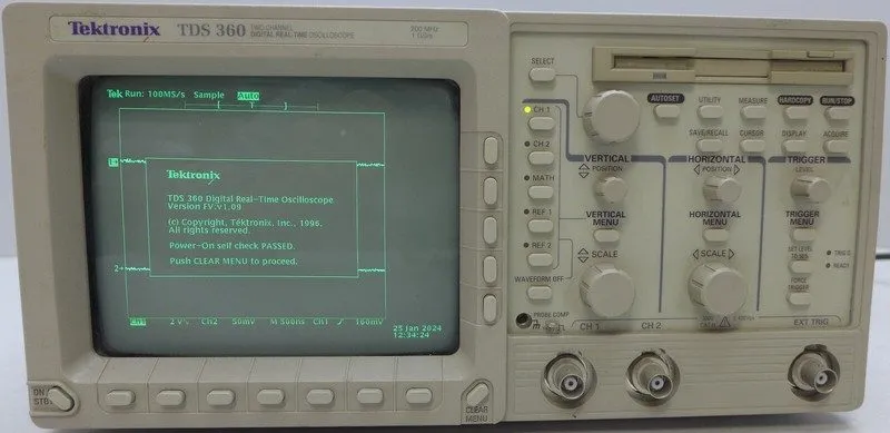 Осциллограф Tektronix TDS 360 Digital Oscilloscope 200MHz 1GS/s 2 channels, Powe