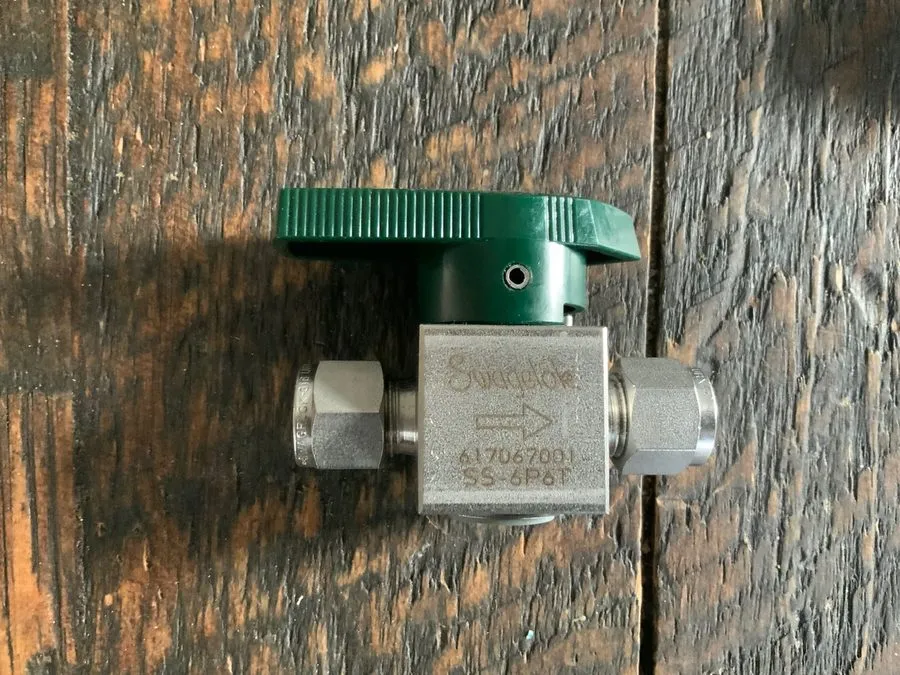 Клапан Box Of 2 Swagelok SS-6P6T Manual Stainless Plug Valve 3/8in