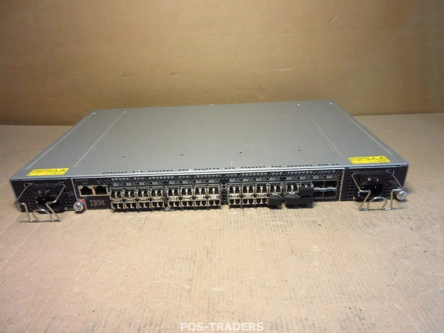 Коммутатор IBM 2005-B5K SAN 4Gbps Fibre Channel Network Switch INCLUDING 28X SFP — фото лота 1