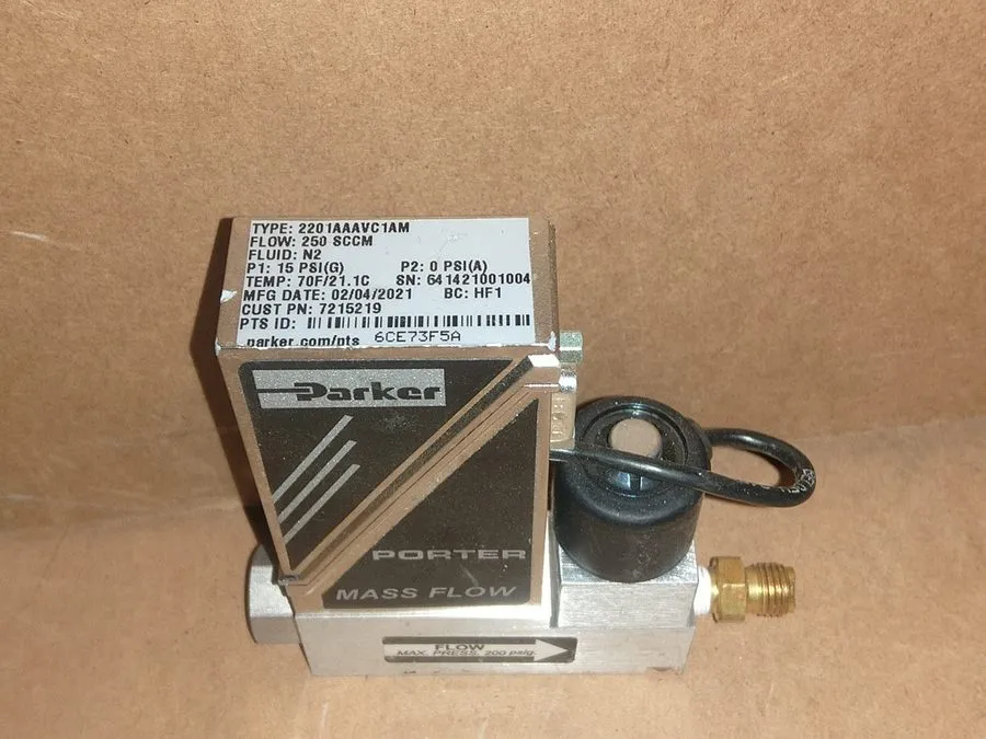 Контроллер Parker 2201AAAVC1AM Mass Flow Controller, 250 SCCM, 0-5VDC, 1/8 NPT,  — фото лота 1
