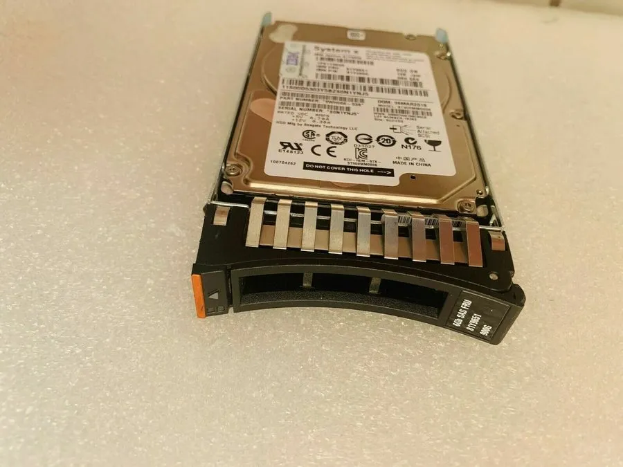 Жёсткий диск IBM 900GB 10K RPM 6GBPS 2.5" SAS HS HDD для IBM x3650M2 x3650M3 x36 — фото лота 2