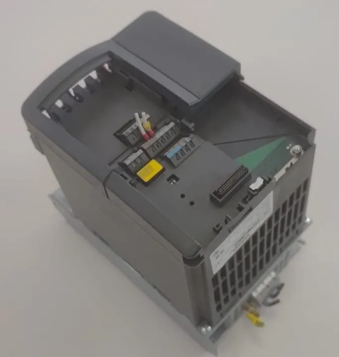 Частотный преобразователь Siemens 6SE6420-2UD22-2BA1 Micromaster 420 Inverter VF — фото лота 1