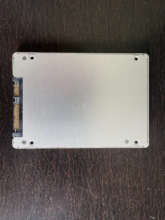 SSD-накопитель Micron 1300 Internal SSD MTFDDAK256TDL 256GB TLC SATA III 2.5"