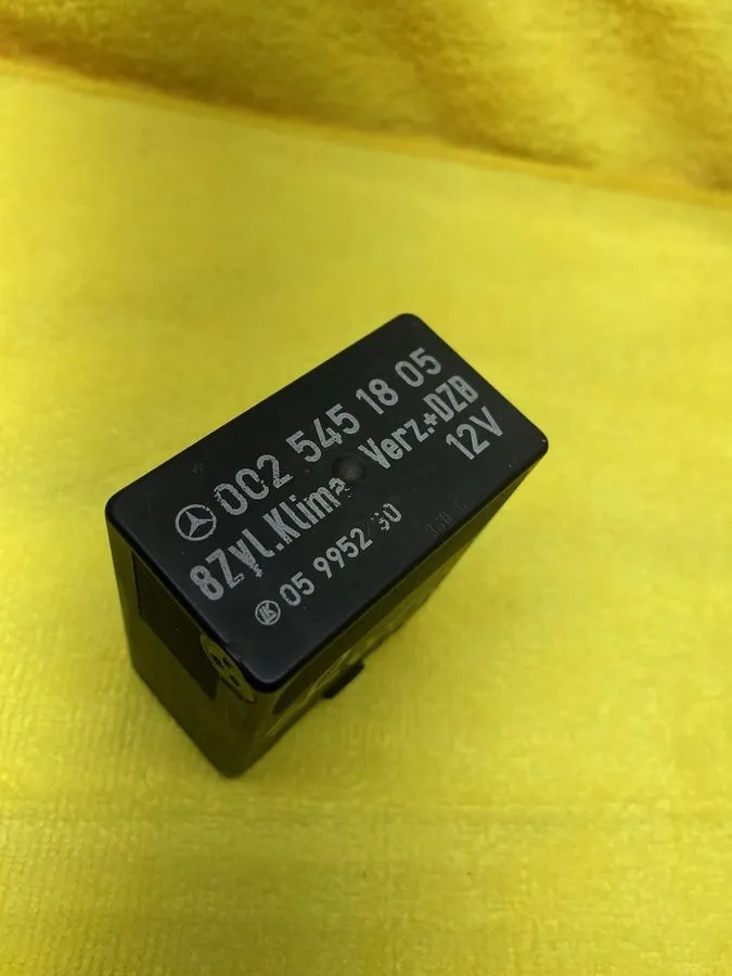 Реле Mercedes R107 560SL W126 420SEL 560SEC 560SEL AC Compressor Relay 002545180