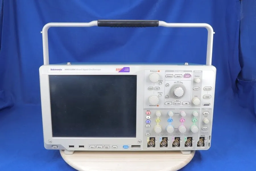 Осциллограф I Pcs Tektronix MSO5204 4 Ch, 2 GHz, 10 GS/s Mixed Signal Oscillosco