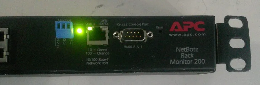 Стойка/шкаф APC NBRK0200 NetBotz Rack Monitor 200 Environmental Server Data Cent