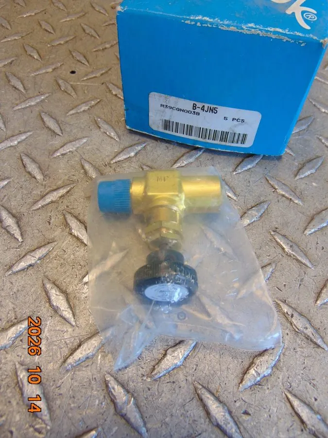 Клапан SWAGELOK B-4JN5 BRASS SCREWED-BONNET NEEDLE VALVE FNSP