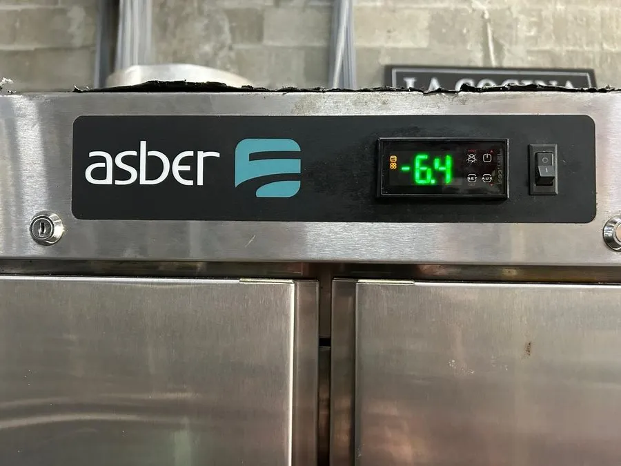 Морозильный шкаф Asber ARF-49-H ARF Series 2 Solid Door Stainless Reach-in Freez