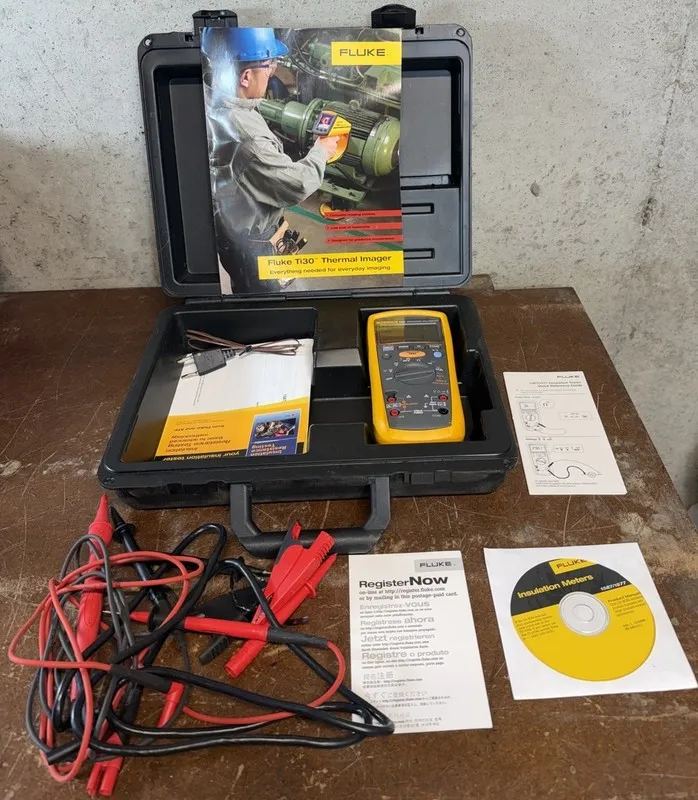 Мультиметр Fluke 1587 FC Insulation Multimeter True RMS Auto-Ranging