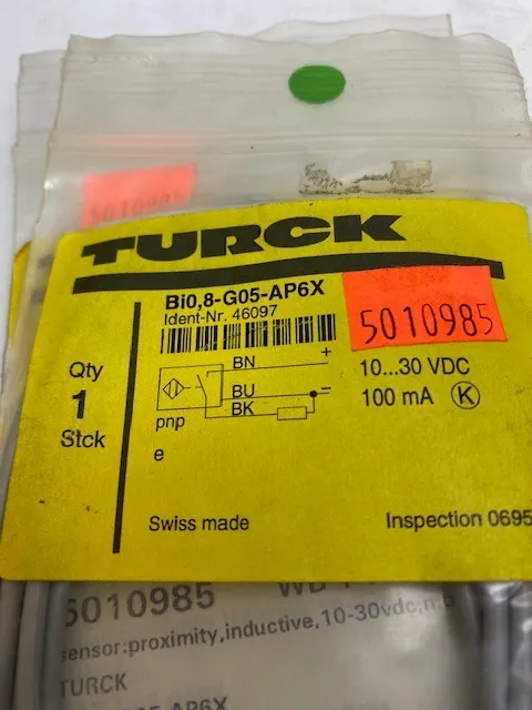 Датчик приближения TURCK BI0.8-G05-AP6X INDUCTIVE PROXIMITY SENSOR — фото лота 1