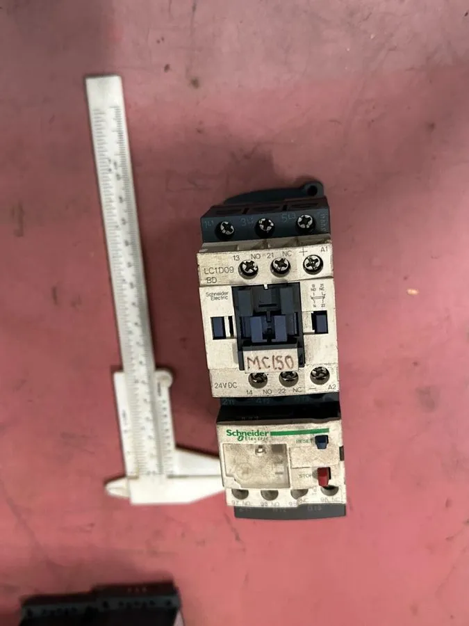 Контактор Schneider Electric LC1D09 TeSys Contactor 25A 690V 50/60Hz 6kV 3 Pole