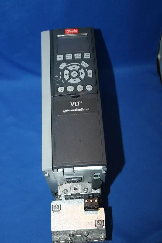 Частотный преобразователь Danfoss Variable Frequency Drive VLT FC-302P1K5T5E20H1