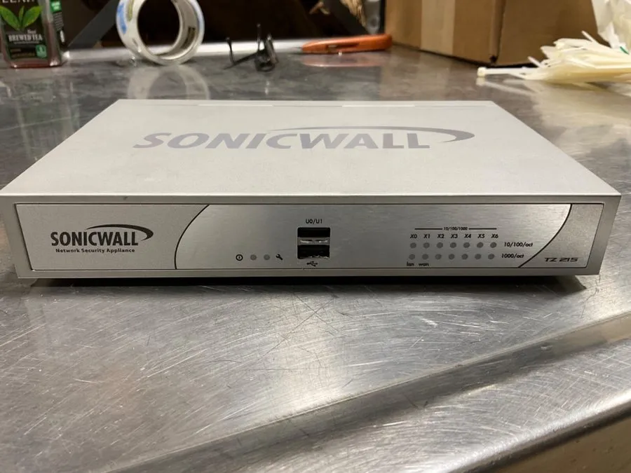 Межсетевой экран SonicWall TZ215 APL24-08E 7-Port Gigabit Firewall Security Appl