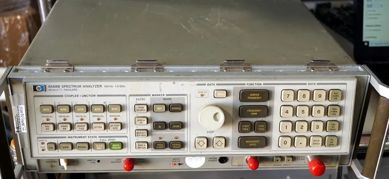 Анализатор спектра HP 8568B Spectrum Analyzer OPT 85680B Hard to find with Opt