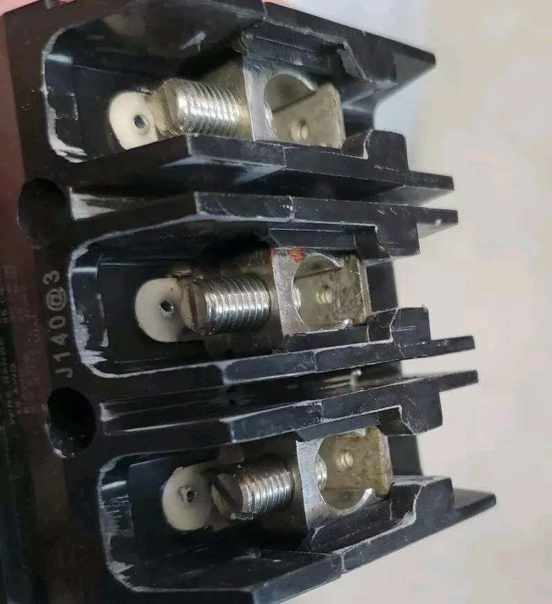 Автоматический выключатель GE TEY350 Circuit Breaker 3 Pole 50 Amp 480V Refurbis