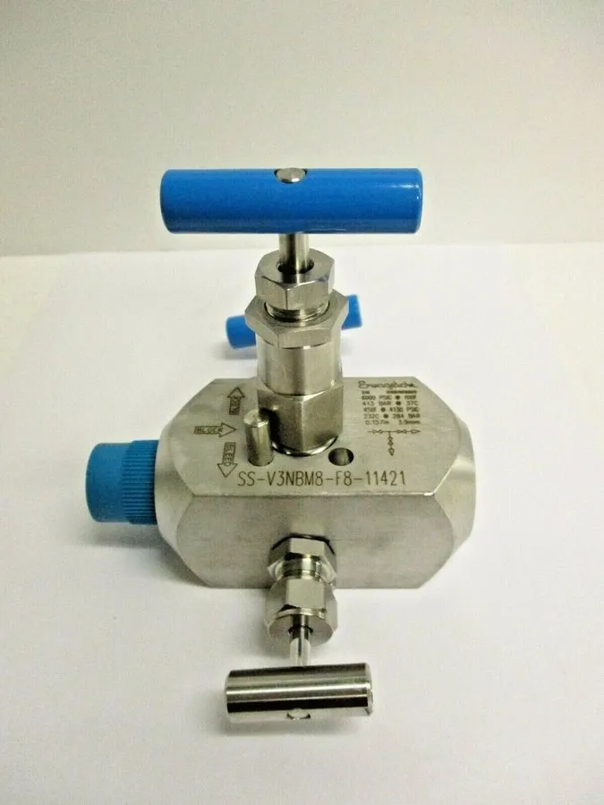 Клапан Swagelok SS-V3NBM8-F8-11421 Isolation Double Block And Bleed Valve