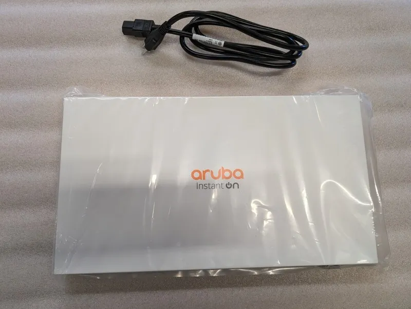 Коммутатор Aruba Instant On 1830 JL814A 48-Port Gigabit Switch 4x SFP
