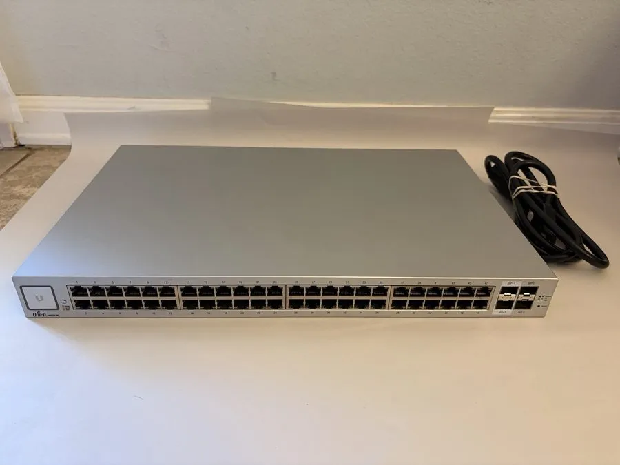 Коммутатор Ubiquiti Networks UniFi Switch 48 US-48 48-Port Switch (NON-POE)
