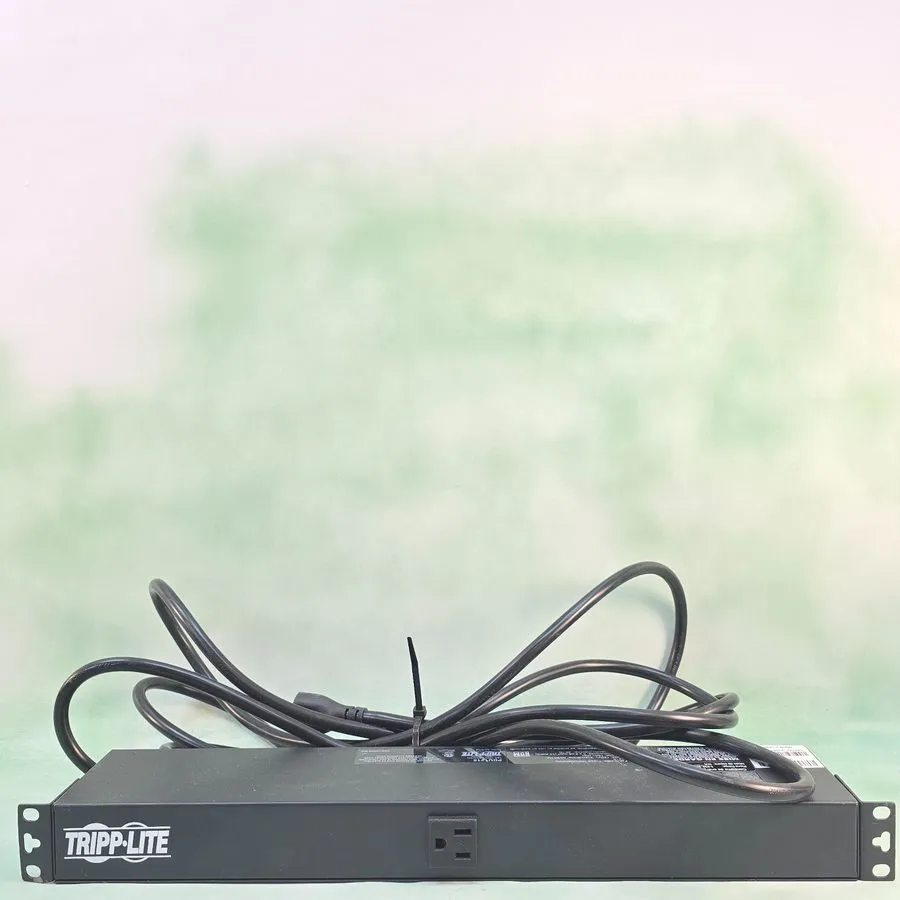 Блок розеток PDU Tripp Lite PDU1215 15A 120V Power Distribution Unit 12 Outlets 