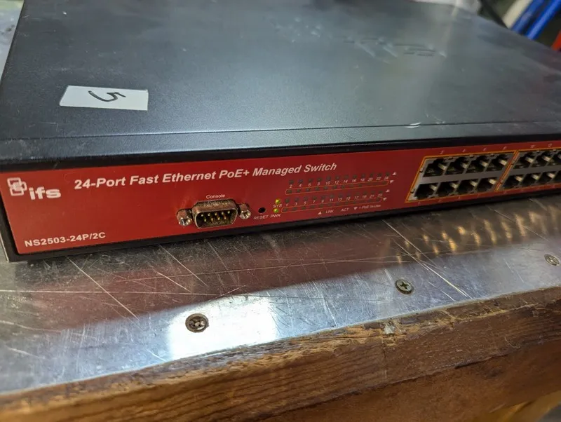 Коммутатор INTERLOGIX NS2503-24P/2C 24-PORT FAST ETHERNET POE+ MANAGED SWITCH