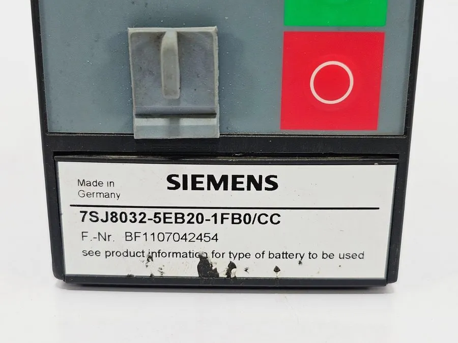 Реле защиты SIEMENS SIPROTEC 7SJ8021-5EB20-1FB0/CC OVERCURRENT PROTECTION RELAY  — фото лота 2