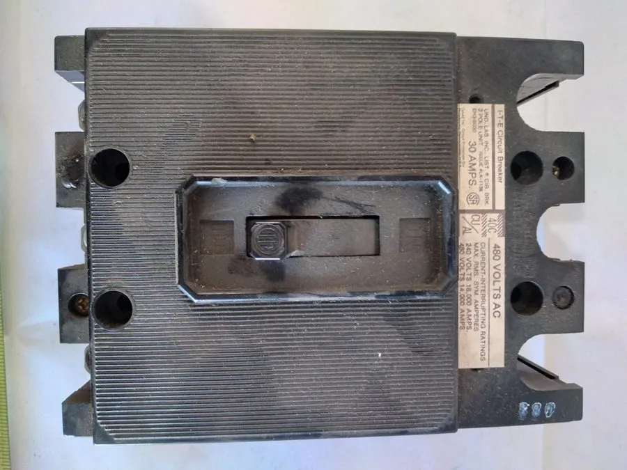 Автоматический выключатель ITE EH3-B030 Circuit Breaker, 30A, 480V